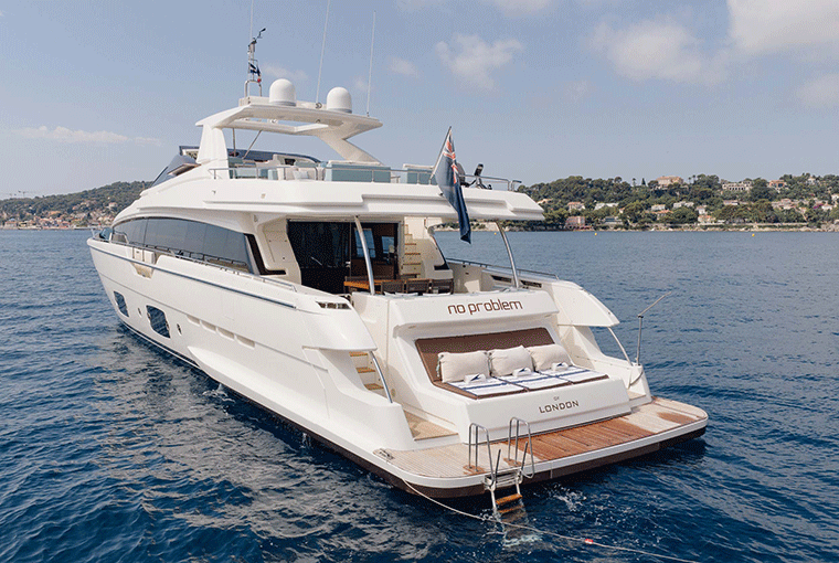 Ferretti Yachts 960